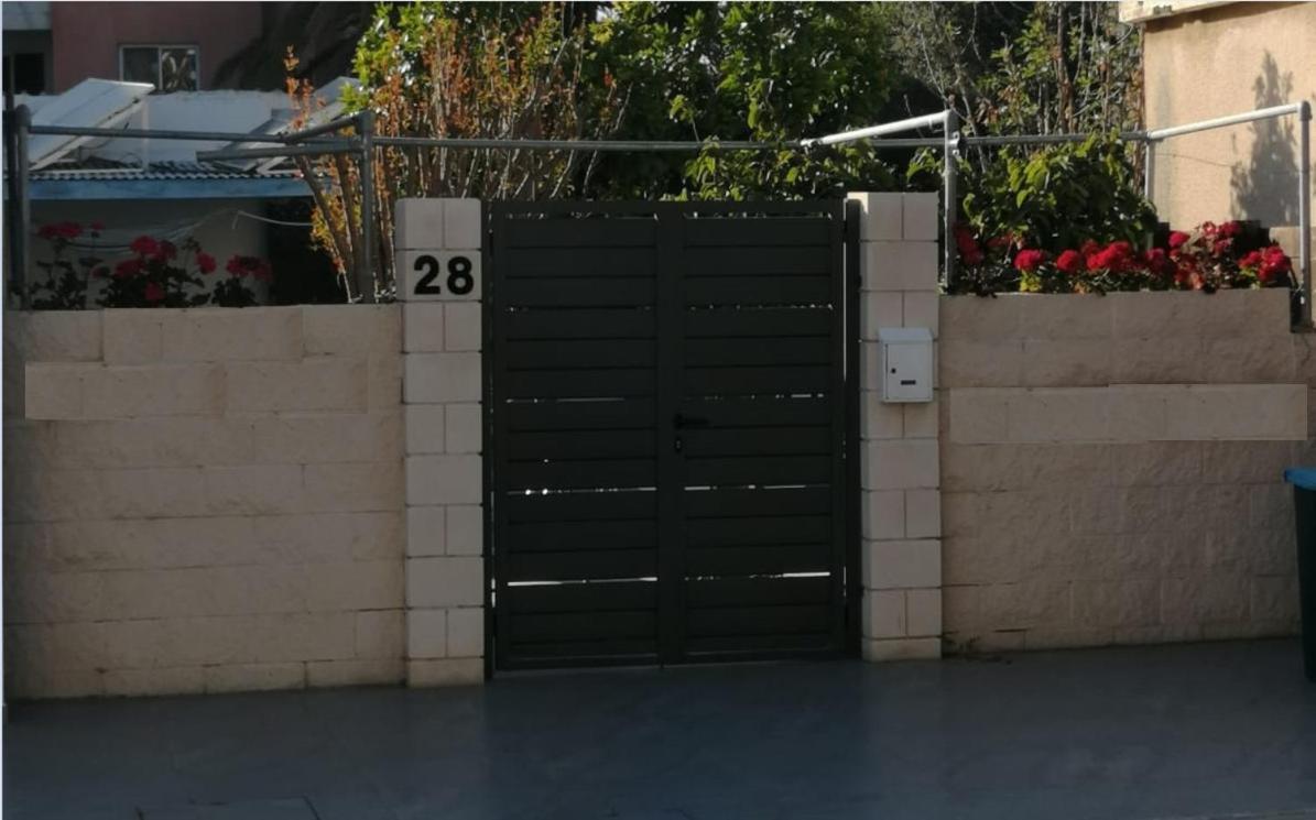 Alekas Pool And Garden Home Paphos 外观 照片